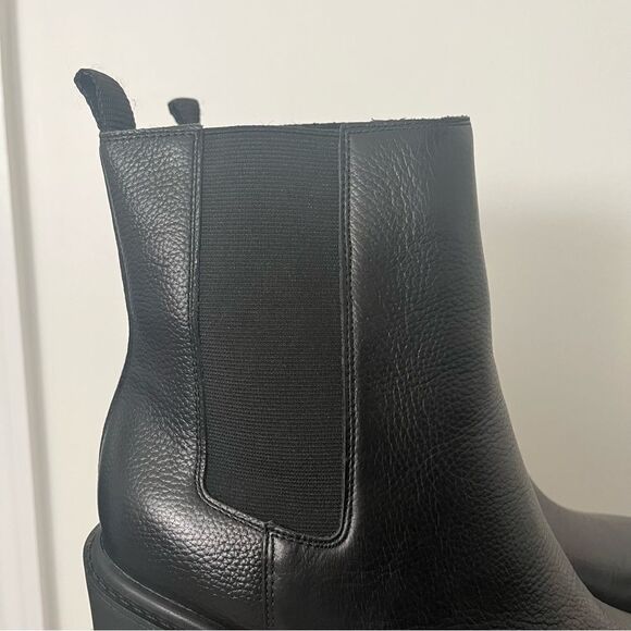 Marc Fisher Vanlisa Leather Lug Sole Pull On Chelsea Boots Size 11 NWOB - Picture 6 of 12